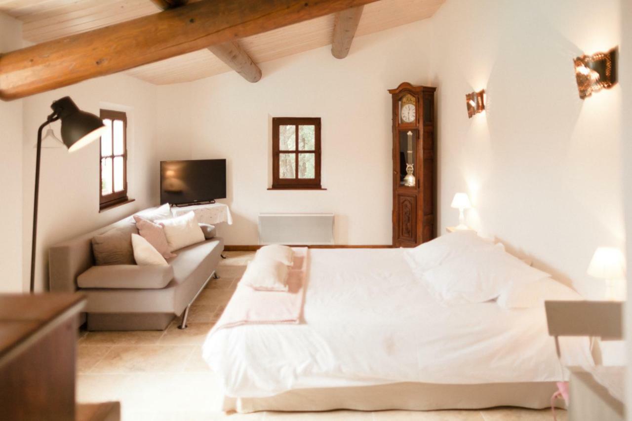Provence Dodo Bed and Breakfast Villeneuve  Eksteriør billede
